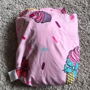 Twin fitted sheet
